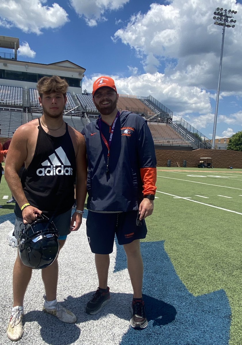 hunterh2023's tweet photo. I was Blessed to have been able to go to this camp at Carson Newman Today @cnfootball @CNathletics @Mike_Clowney @coachlarryslade @CoachCoyDeWeese @MrCoachCraney @RollinsTerrell https://t.co/BDOqf1Gh25