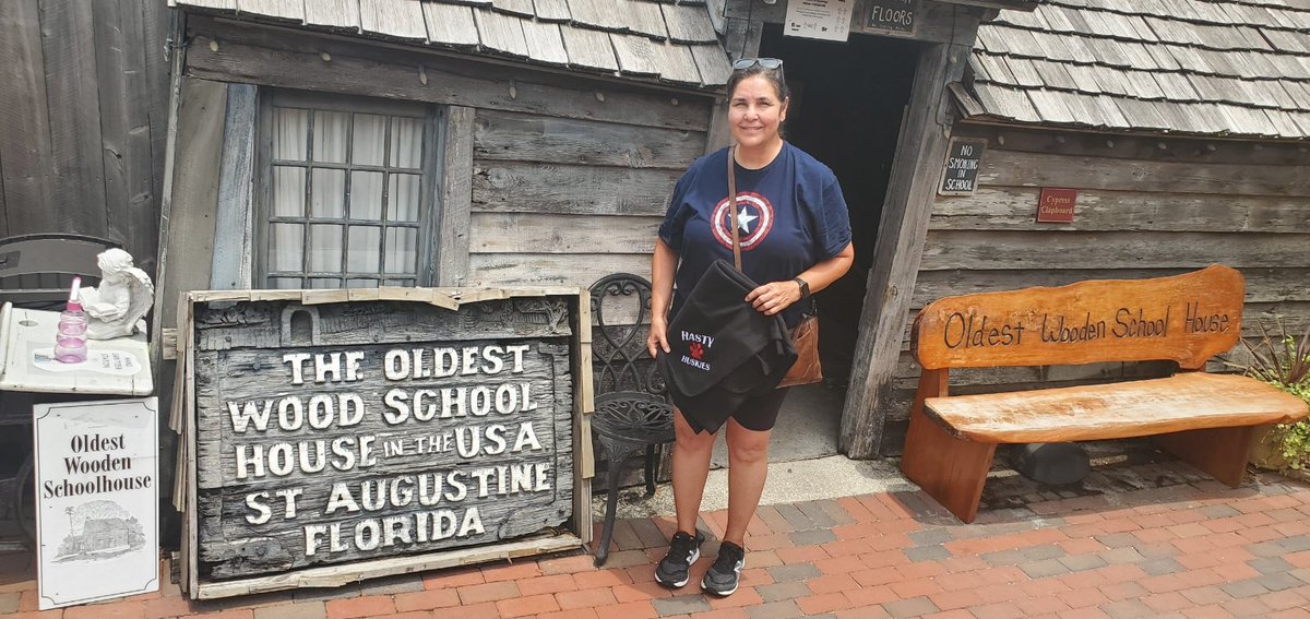 evanseinsteins's tweet photo. Our Hasty Husky blanket followed us to St. Augustine, Florida as we visited the oldest wooden schoolhouse in the USA and The Castillo de San Marcos National Monument! #hastyletthedogsout #lovinghistory @Hasty_Huskies @MRegan0123 @SandiHarrison22 @Beth_Coryell https://t.co/06SfQPZZhX