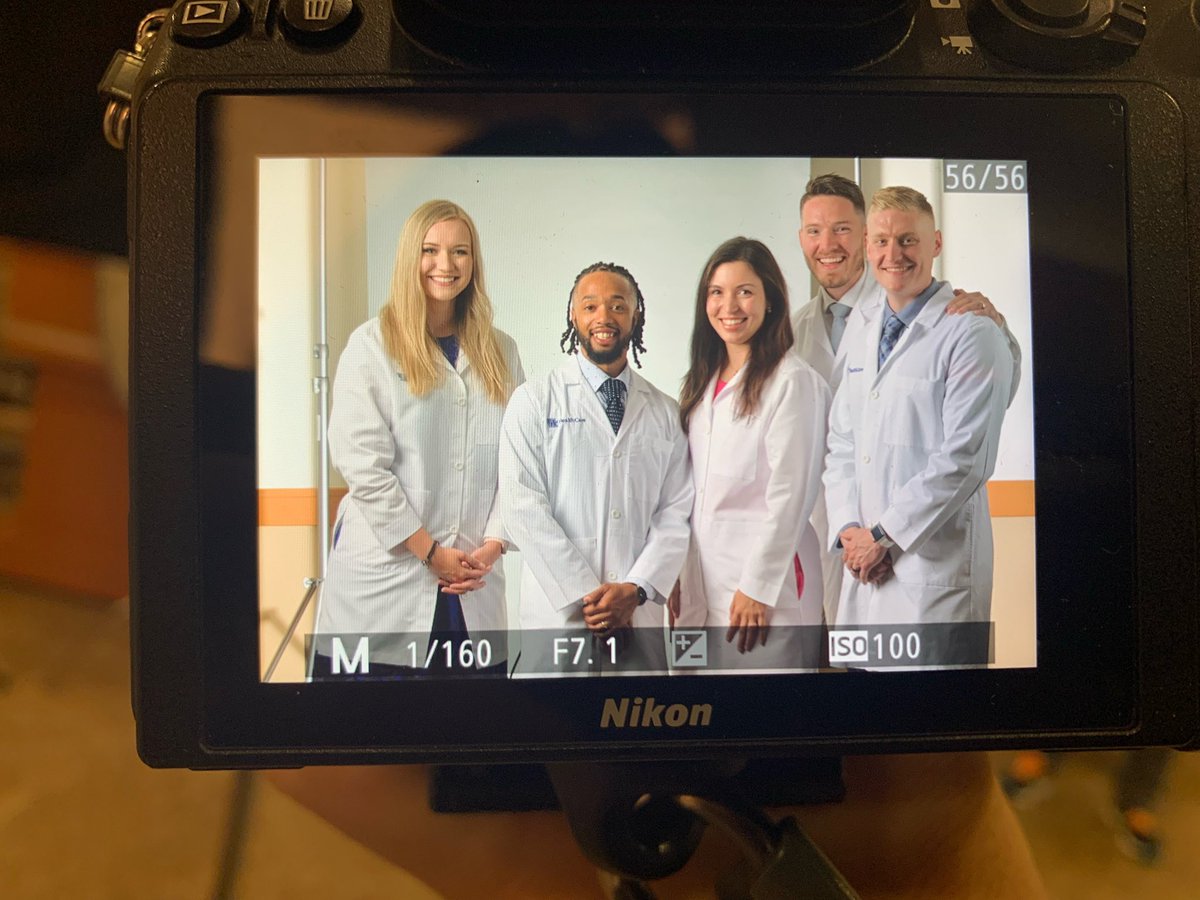 GrantAllbritten's tweet photo. Here’s to the next 4 years👏🏼 🤓#FamilyPictureDay #PhysiatryPham #ForeverInterns
•
@uk_pmr @RealJamelHill @future_DO_Belle @camerondhadley and Morgan https://t.co/KyRnNjAV0t