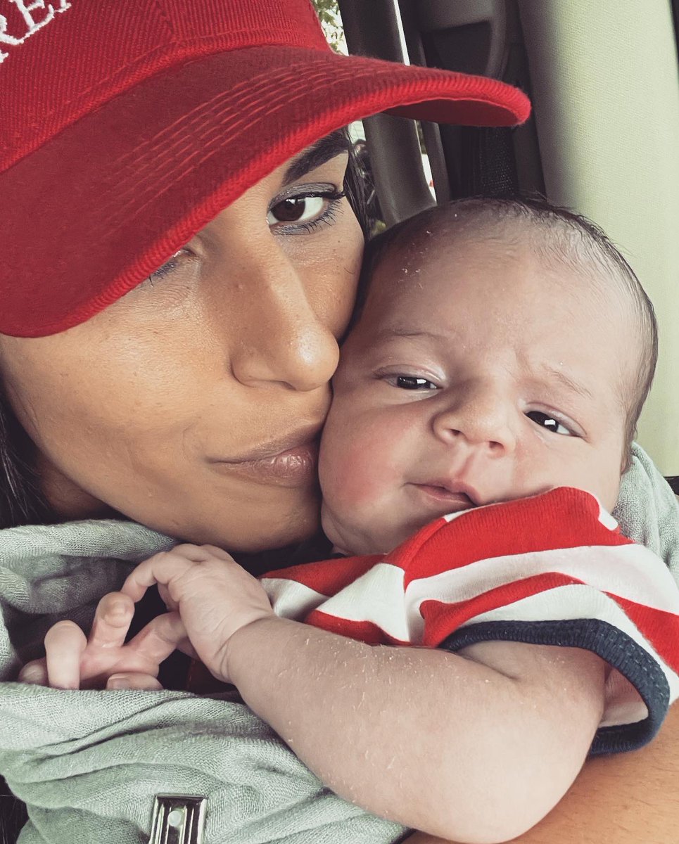 Leah Vienhage tweet media