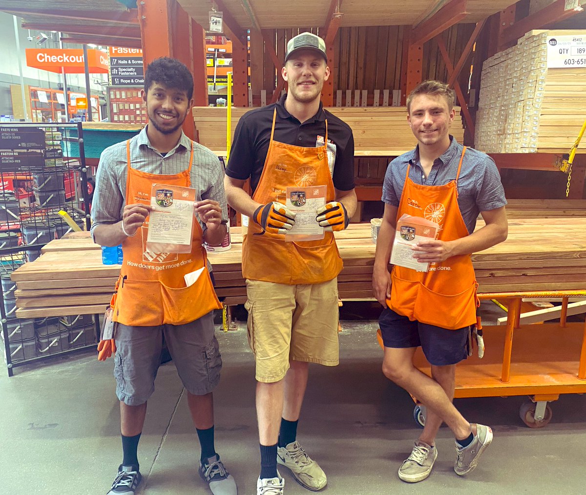 🌟Recognized some of our OFA superstars today! These gentleman always work safe and efficiently together 💪🏽 Outstanding job Dylan, Pacey, &amp; Carter! #TrendingOrange #PMD #1507Proud #D210Proud