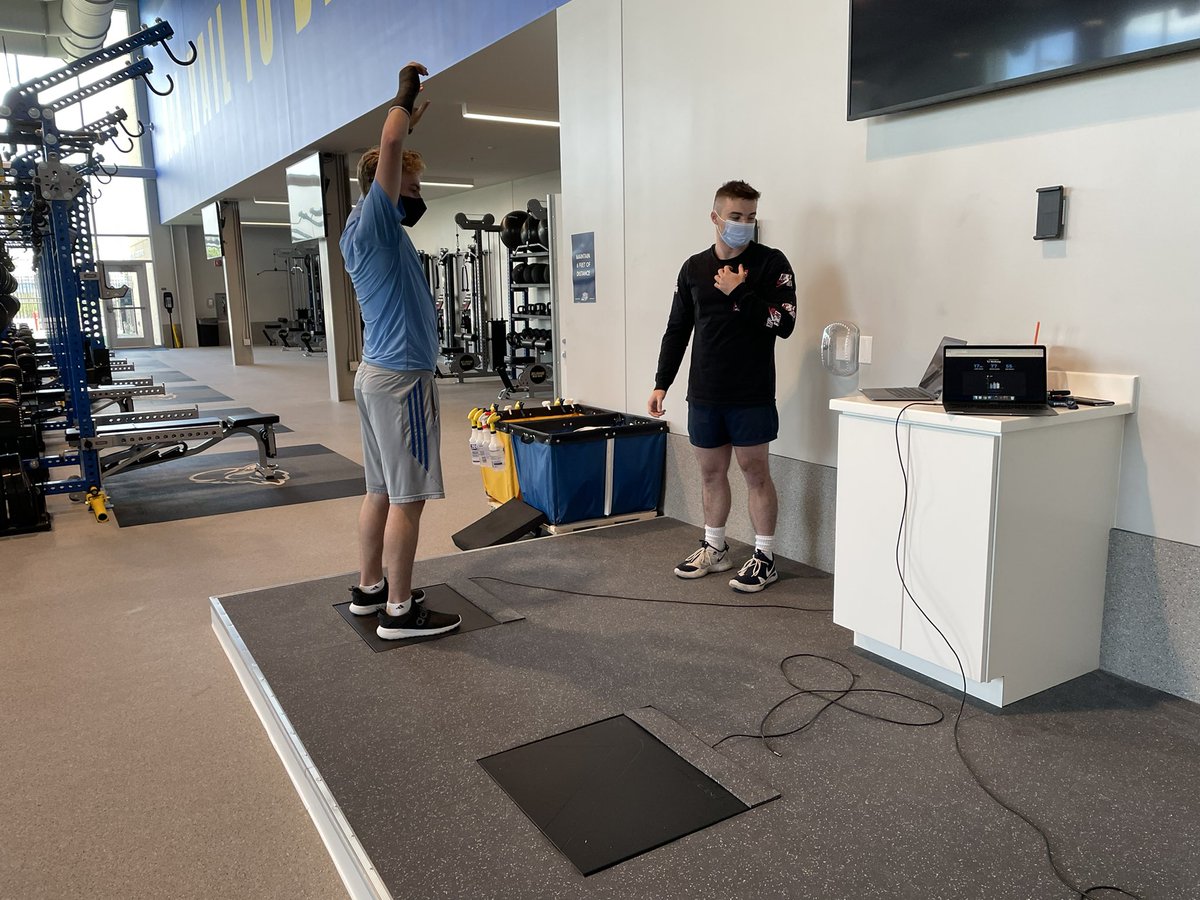 Christina_Raz26's tweet image. 🚨Our Summer Sports Science &amp;amp; Analytics interns received a crash course on @SpartaScience set-up &amp;amp; admin of force plates.
They were on 🔥 this AM testing the entire @DelawareFB in under 40 min!! #BlueHens #ActionableData 💪🤓📊
