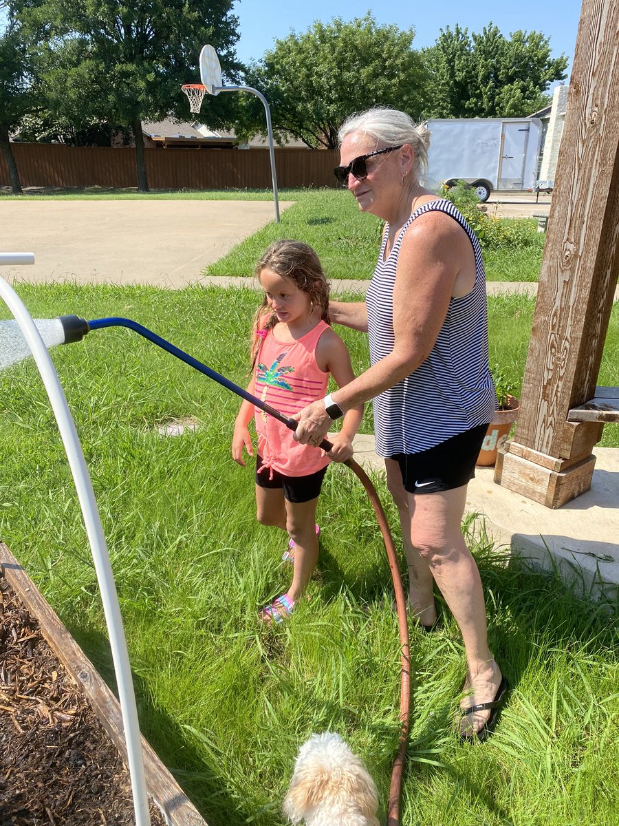 NMcDaniel3rd's tweet photo. The whole family helping water &amp; weed the @AustinElem garden today!! #allinataustin @DMcQueenAustin #tulicametoo https://t.co/WQDAowBEH6