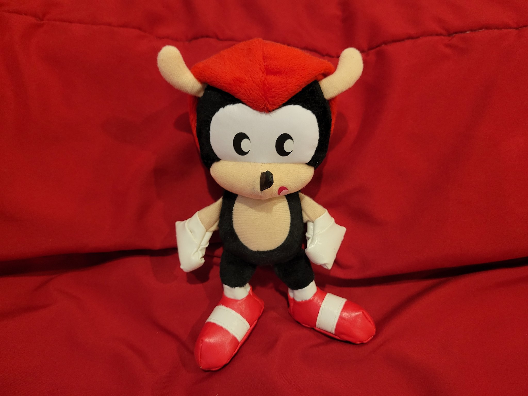 Jakks Pacific Sonic The Hedgehog Mighty The Armadillo 8 Inch Plush