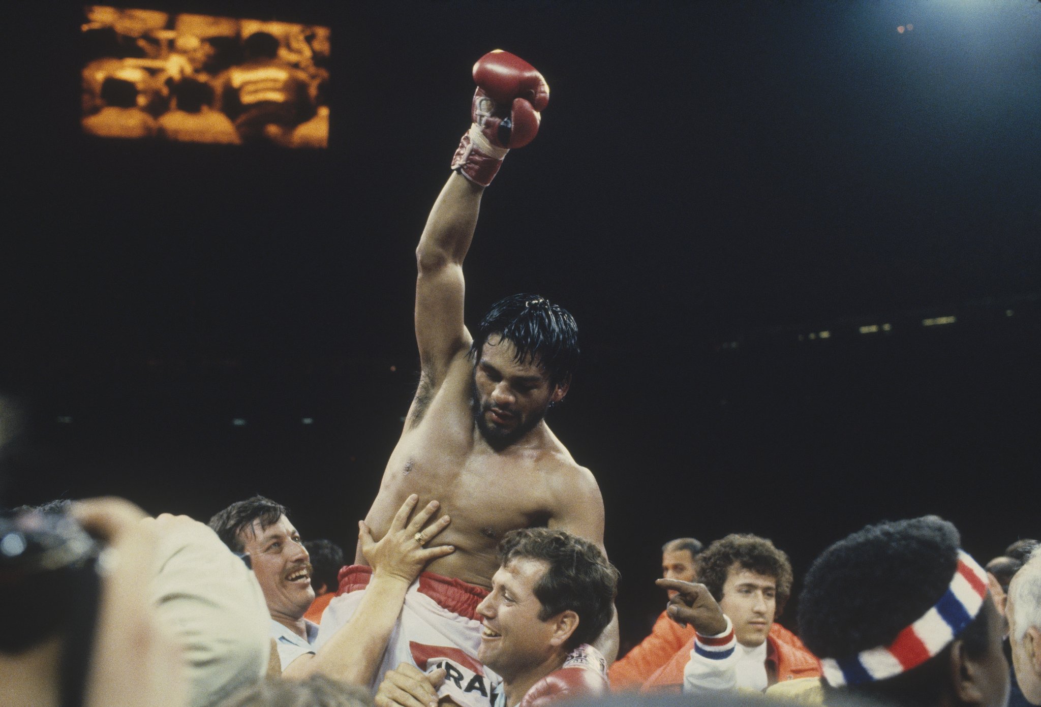 Happy birthday to the 4-Division World Champion, Roberto Duràn!   