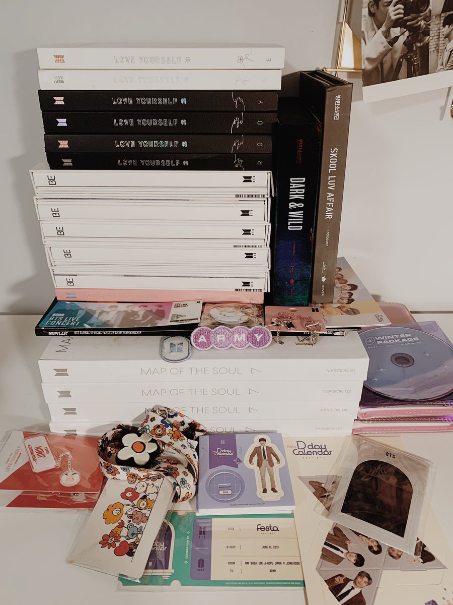 snowflowergifts's tweet image. ࿐
 APPRECIATION GIVEAWAY
 ⠀⠀ ⠀⠀LONG TERM 🍉🌟

— 18 winners total, worldwide
— followers only please 
— read reply carefully
— RETWEET TO ENTER

This giveaway will be ongoing with 2 winners chosen EVERY Tues &amp;amp; Wed starting 06/22.

🗓Ends Aug 18