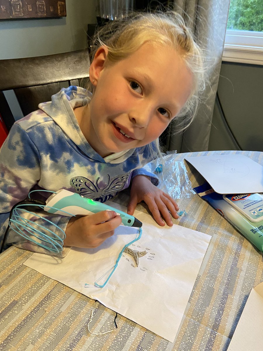 HDDawe's tweet image. Testing out her mom’s new toy for the classroom! First design was a whale’s tail whale’s tail! #3Dprinting #3Dpen #designandcreate #whalestail @MmeLindsay