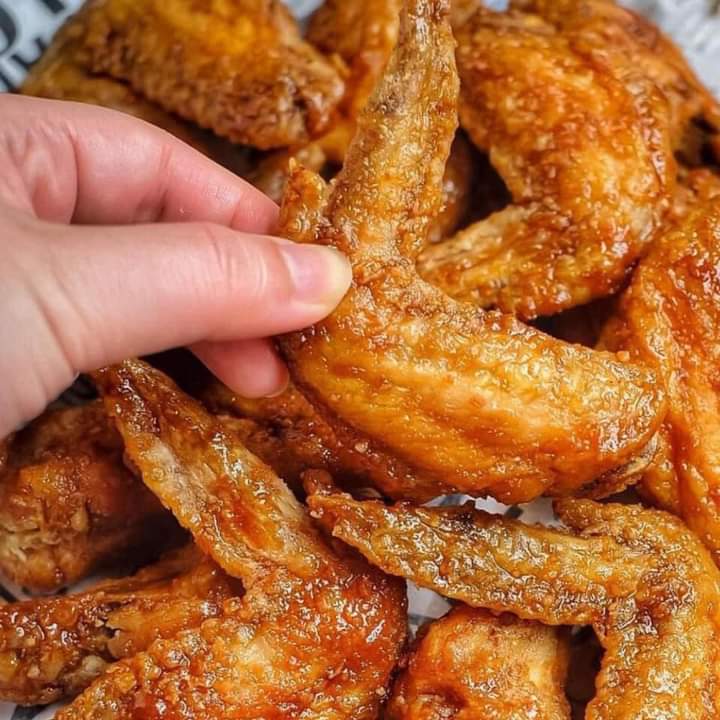 Napkin_Ads's tweet photo. All time favorite 🤤🤤🤤 https://t.co/MoQDU4UCet