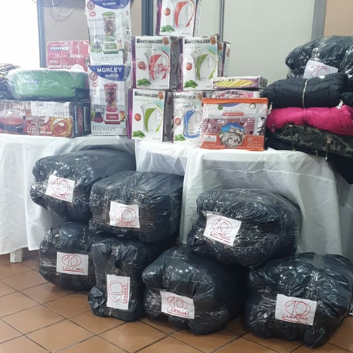 funculturaok's tweet photo. Ayer recibimos donaciones de materiales retenidos por Dirección General de Aduanas, en el marco de un acto que contó con la presencia del Gobernador Sr. Juan Luis Manzur y Concejal Sr. Gonzalo Carrillo, entre otros funcionarios.
#ONG #Tucuman #PorLosCaminos #solidaridad https://t.co/P6TB4JA83S