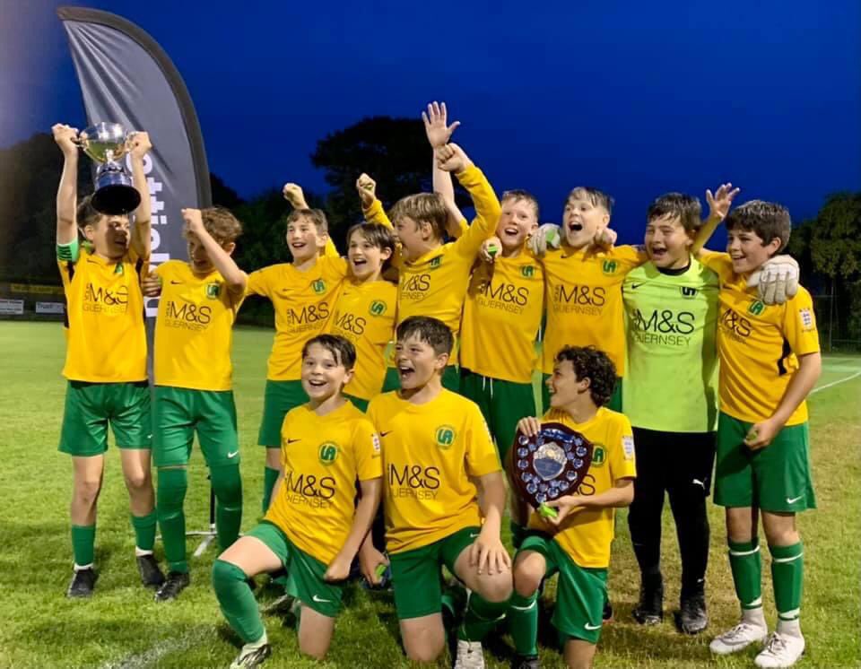 EdSherbourne's tweet photo. Corbet cup winners!! @valerecofficial  #unbeatenseason https://t.co/D7ALp18hQi