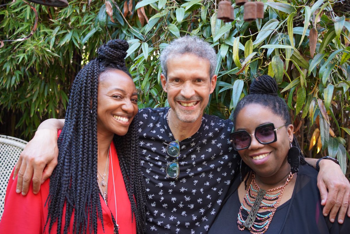MikeLindup's tweet image. Fantastic backing vocals day part 2 - blessed to have the vocal class of @vanessafreeman and Lucita Jules now gracing two of the tracks on #changes2 assisted by co-producers Mike Patto &amp;amp; @tonieconomides - studio courtyard green shade welcome at 30C!