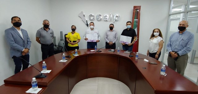 photolosa's tweet photo. Suman esfuerzos ADECEM y CEAIP con convenio de colaboración https://t.co/kIE9515uRB https://t.co/8PhKSY4uyf