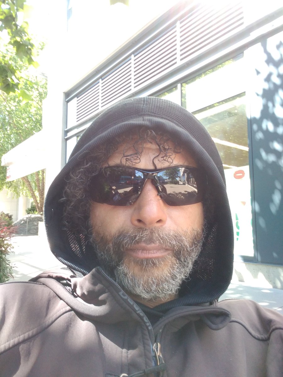 BarryAllanMcGh1's tweet image. m.youtube.com/watch?v=3j9xVA… "If I make a mistake know that I am, Human." I've tweeted it many times over 11 years developing
#TwitterUnderworldTelevision #beadvised #twitrunderworld