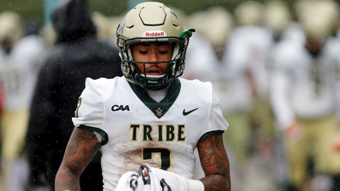 cthompson4_'s tweet photo. Blessed to receive an offer from William &amp; Mary!!!🔰 @CoachDowl @CoachSammis https://t.co/GGIuaD3A1T