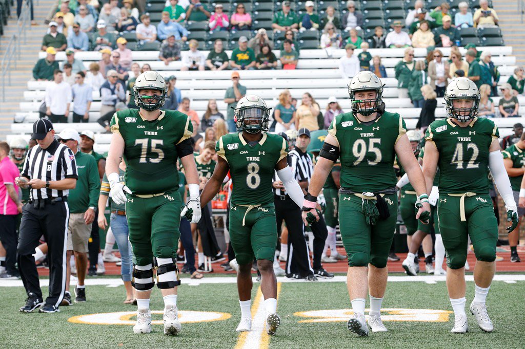 cthompson4_'s tweet photo. Blessed to receive an offer from William &amp; Mary!!!🔰 @CoachDowl @CoachSammis https://t.co/GGIuaD3A1T