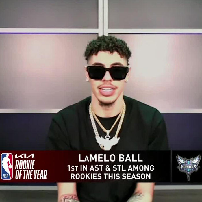 ESPNNBA's tweet photo. Rookie of the Year: @MELOD1P 🛸 https://t.co/sMDI5AyFgl