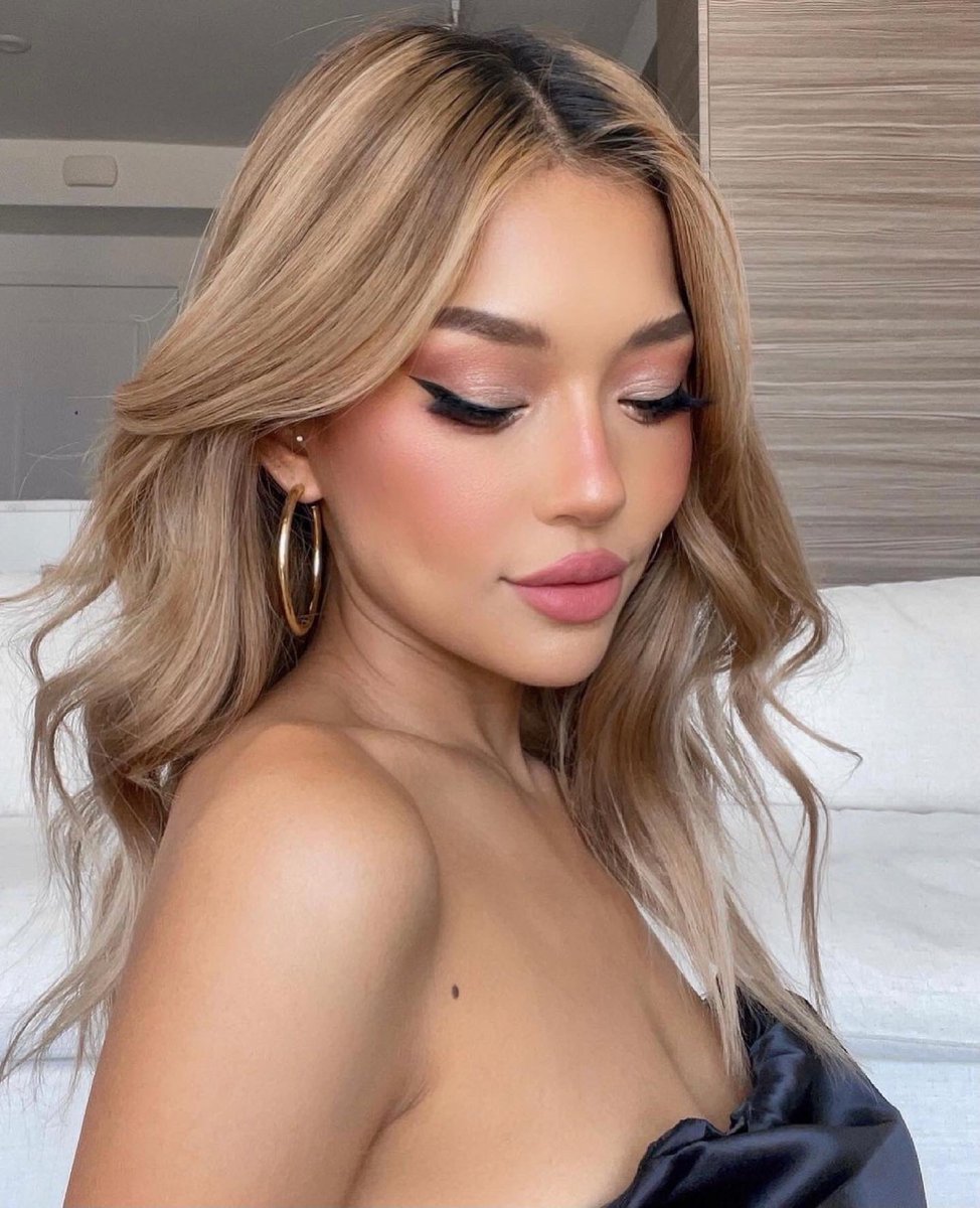 We’re swooning over the debut <a href="/patmcgrathreal/">Pat McGrath</a> Divine Blush line 😍⚡️

How stunning are these hues on <a href="/dommskii/">Dom carino</a> Amanda Diaz, &amp; Sangyay Chen?!

#DivineBlush #TurnYourBlushOn #makeup #beauty #skincareproducts #patmcgrath #beautyaddict #beautycare