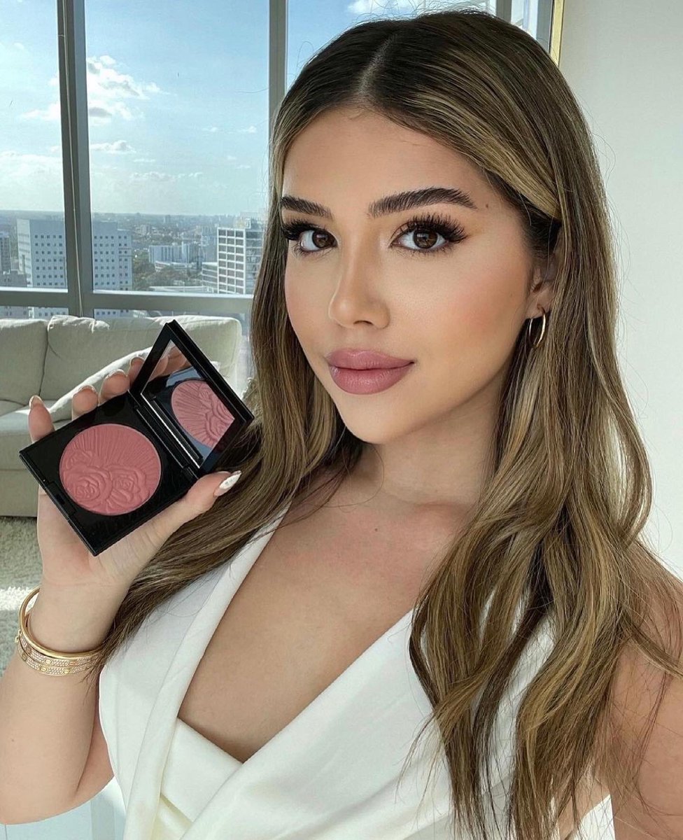 CodedAgency's tweet photo. We’re swooning over the debut @patmcgrathreal Divine Blush line 😍⚡️

How stunning are these hues on @dommskii Amanda Diaz, &amp; Sangyay Chen?!

#DivineBlush #TurnYourBlushOn #makeup #beauty #skincareproducts #patmcgrath #beautyaddict #beautycare https://t.co/k8yTE8323N