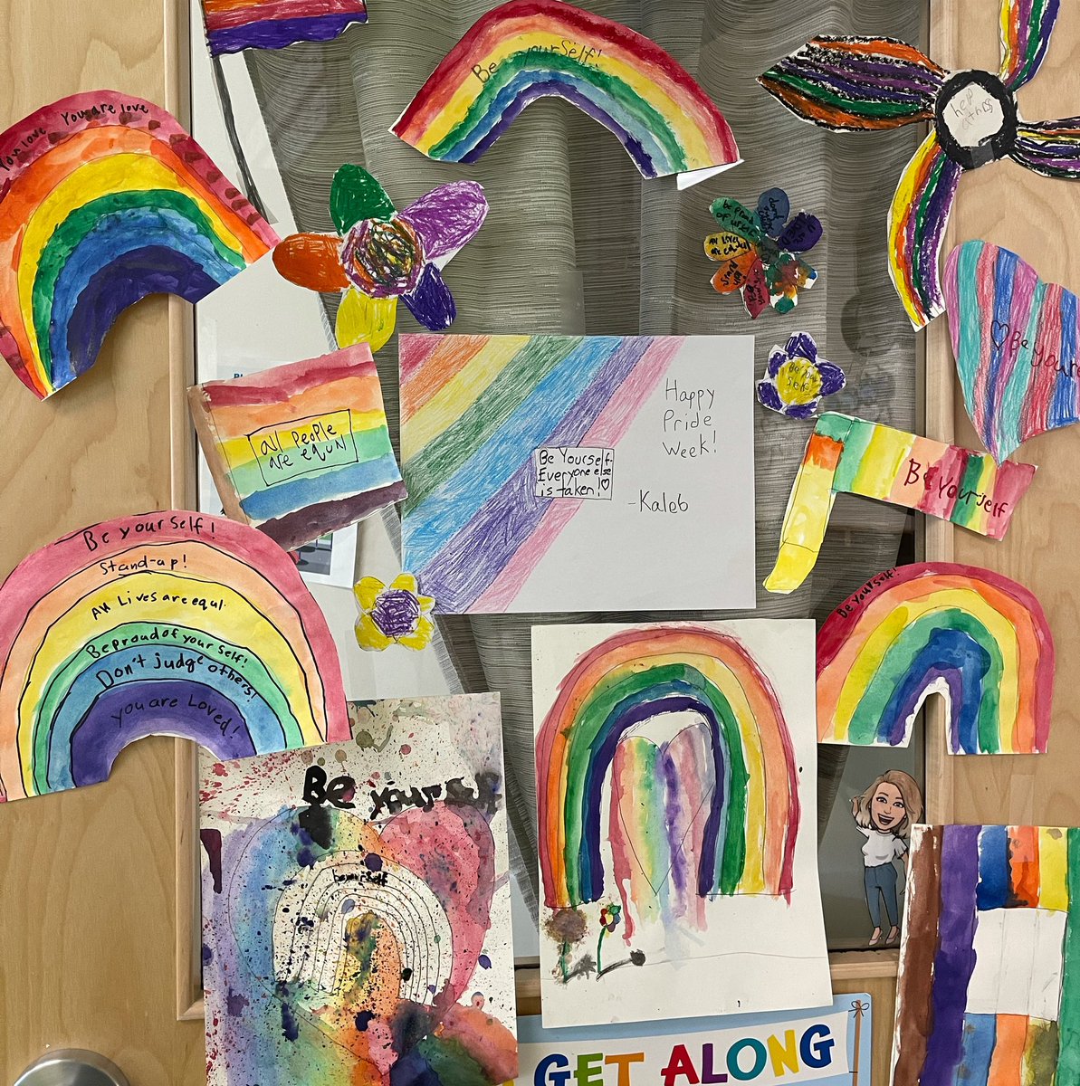 ChantilleLaura's tweet photo. Happy #PrideMonth from #grade3 ❤️🌈 @FMPSD @ChristinaGFMPSD https://t.co/z1qoobcOuG