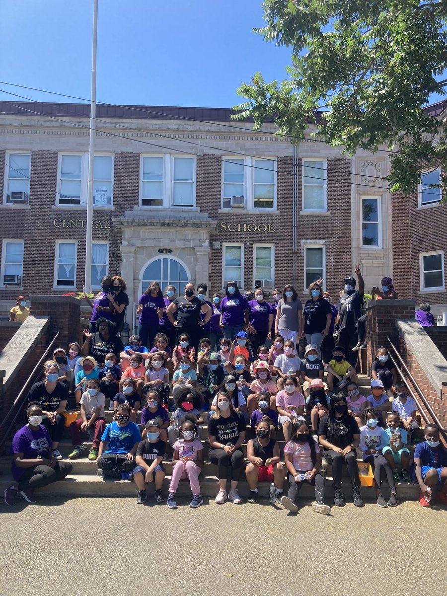 Grade level photos from CES Field Day 2021! We LOVED seeing our K, 1 &amp; 2 students and their families today! 
💜🤍💜 <a href="/Gerald_Fitzhugh/">Gerald Fitzhugh II, Ed.D. 👌🏾♦️👌🏾♦️KAY</a> <a href="/ops_district/">Orange Public Schools</a> #goodtogreat