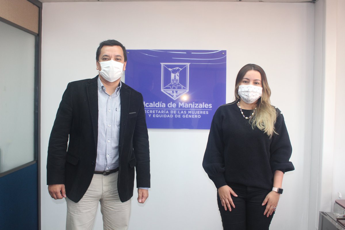 SENA_Caldas's tweet photo. El @SENAComunica  y la Secretaría de las Mujeres y Equidad de Género de la Alcaldía de Manizales (@SecMujerMzl) analizan estrategias para reactivar la economía de población vulnerable. 📌Más información👉https://t.co/csn6MS0ypT https://t.co/CD9XvgM6xy