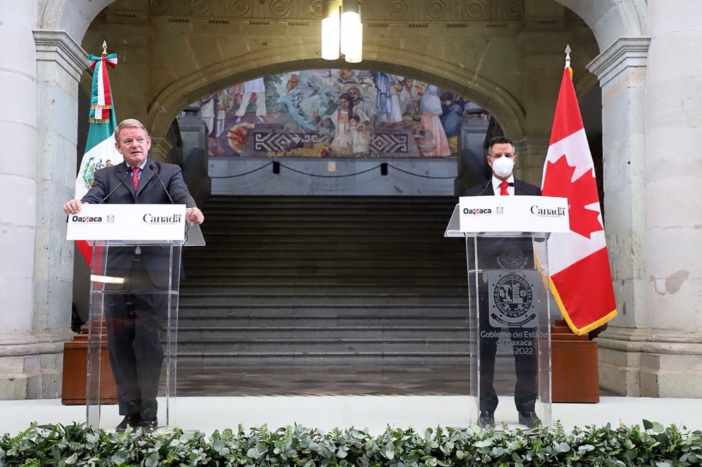 Canadá en México tweet media