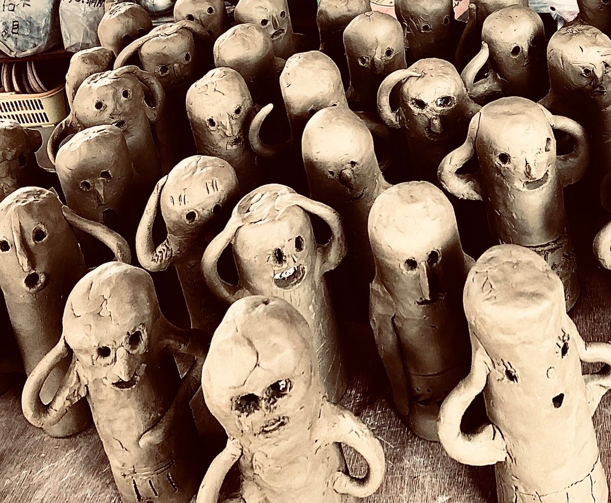 きのう夫が陶芸教室やってきた老人ホームの爺婆たちの作品が怖すぎる