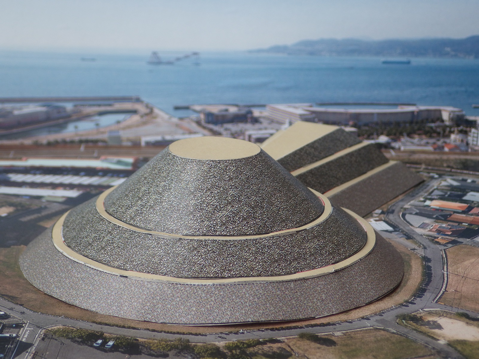 神戸市文化財課 ペーパークラフト五色塚古墳 ついに型紙が完成 平面１ １０００の大きさです ちょっと難しいところもありますが７月１０日 土曜 のワークショップ T Co Dnlb3sa1s1 では作り方のコツを詳しくご説明します