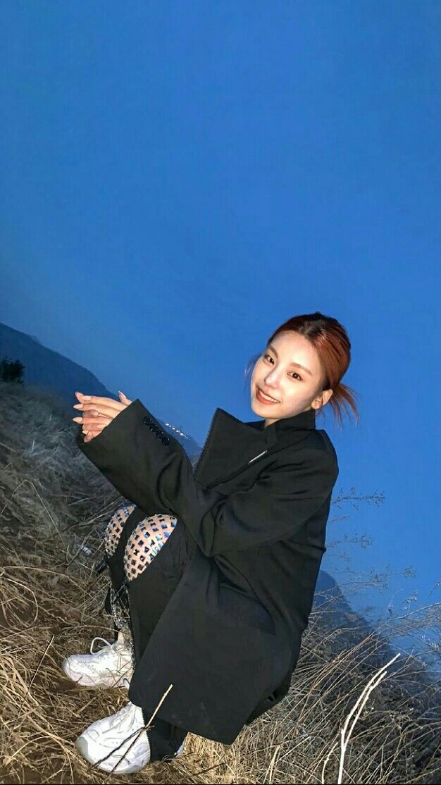 itzscreenlocks's tweet photo. #YEJI IG Update: lockscreen expanded ver. 🌼 (1)

[pls like/rt if saving, thanks!]
#ITZY @ITZYofficial #ItzyLockscreen https://t.co/faLktJLV6R