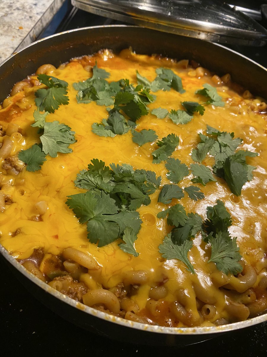 mommiesaur's tweet photo. #Taco #Chili #Mac for #dinner tonight!! I am so #happy! It was #delicious! Yesss!! #food #fatkid https://t.co/GSgWDKWYew