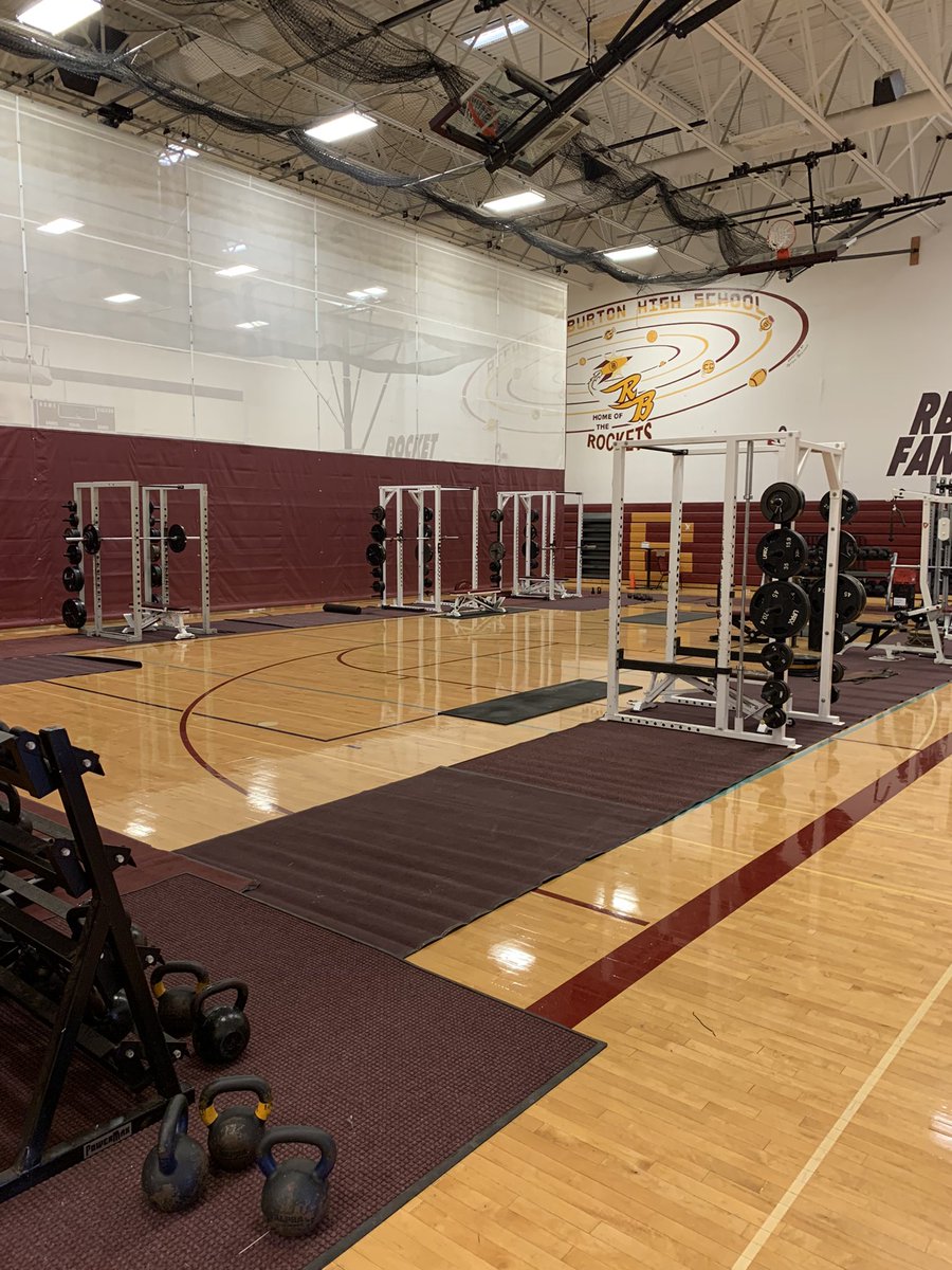 BairdRB157's tweet photo. We are ready for the weight room renovation https://t.co/7RFDwgzIER