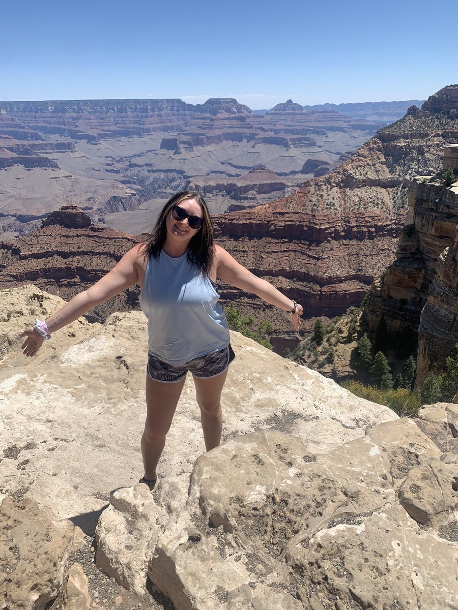 savschanilec's tweet photo. posting bc I miss UT &amp; AZ 🥺 https://t.co/lQN1UUtOPs