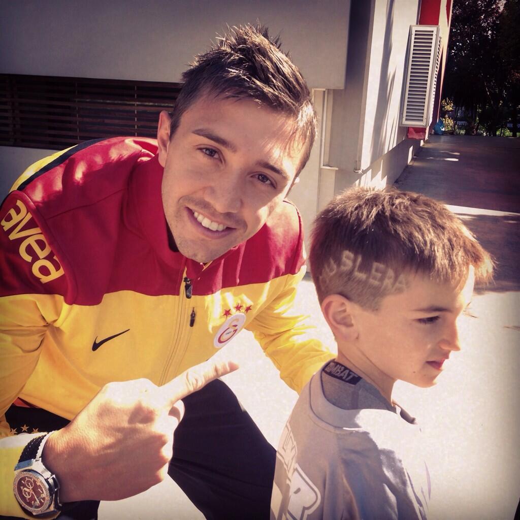 Feliz cumpleaños Fernando Muslera   Best Wishes from Happy Birthday        