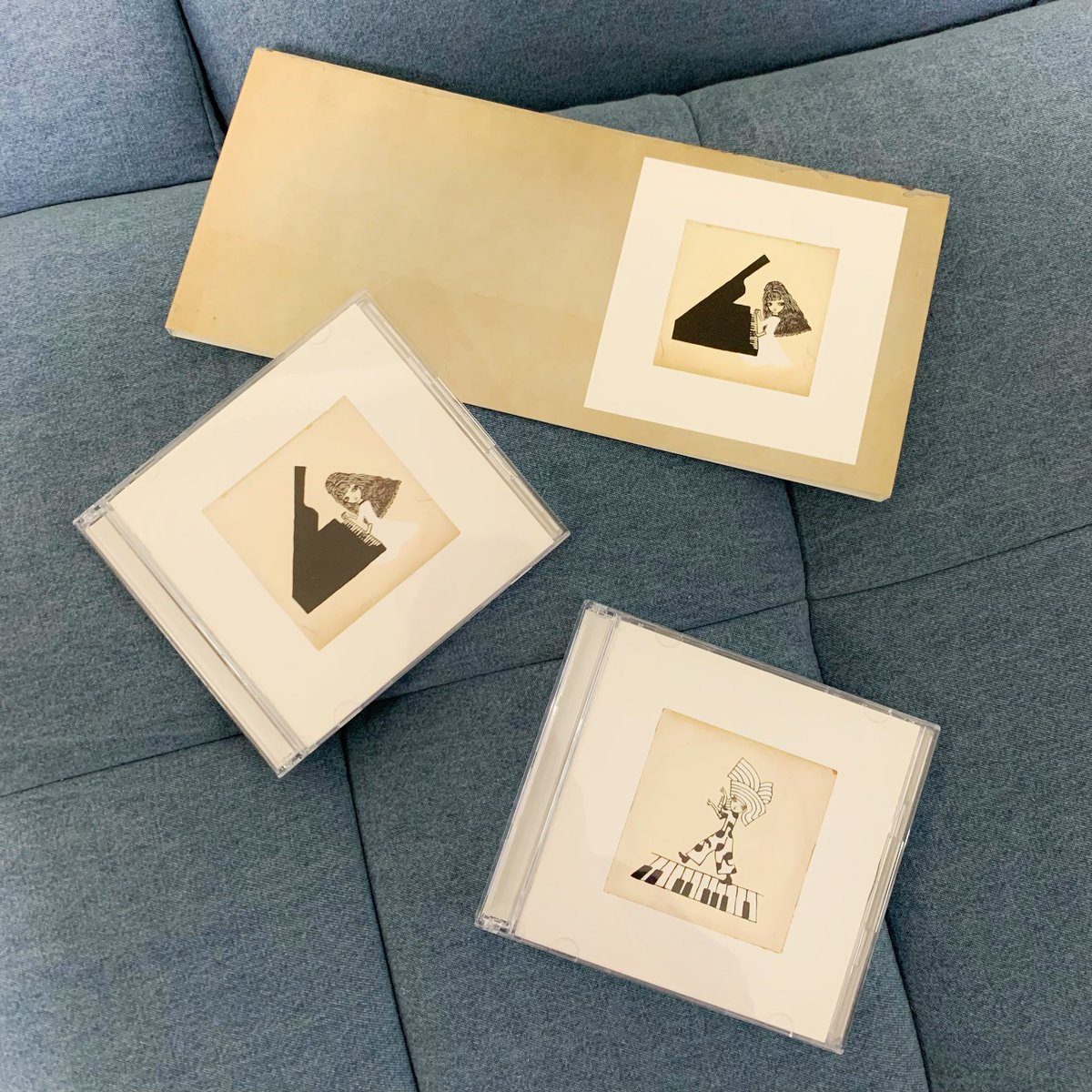 AYAN_0319's tweet photo. ドレスコーズ の新譜、バイエルが届いた✨ 妊娠中でライブへは行けなかったけどお腹の子と一緒にゆっくり聞こう꒰ ❛艸❛⌯ ꒱♡⁾⁾ #ドレスコーズ #バイエル #志磨遼平 https://t.co/sOyBxDRg7i