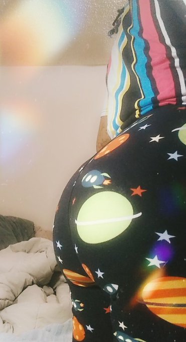 Booty Out of this World 🌍 🛸👽🪐 https://t.co/QhxEGqR0fF<a href="/tag/thirstythursday"class="tags"><span>#thirstythursday</span></a>