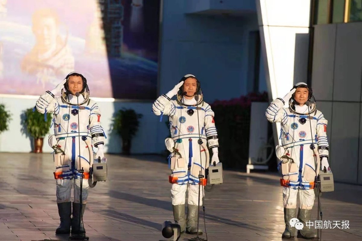 astronautas shenzhou-12