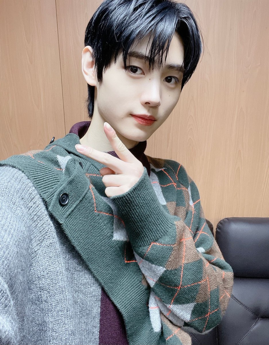 hoonhour's tweet photo. #SUNGHOON #성훈 @ENHYPEN_members https://t.co/1sbm20nVNz