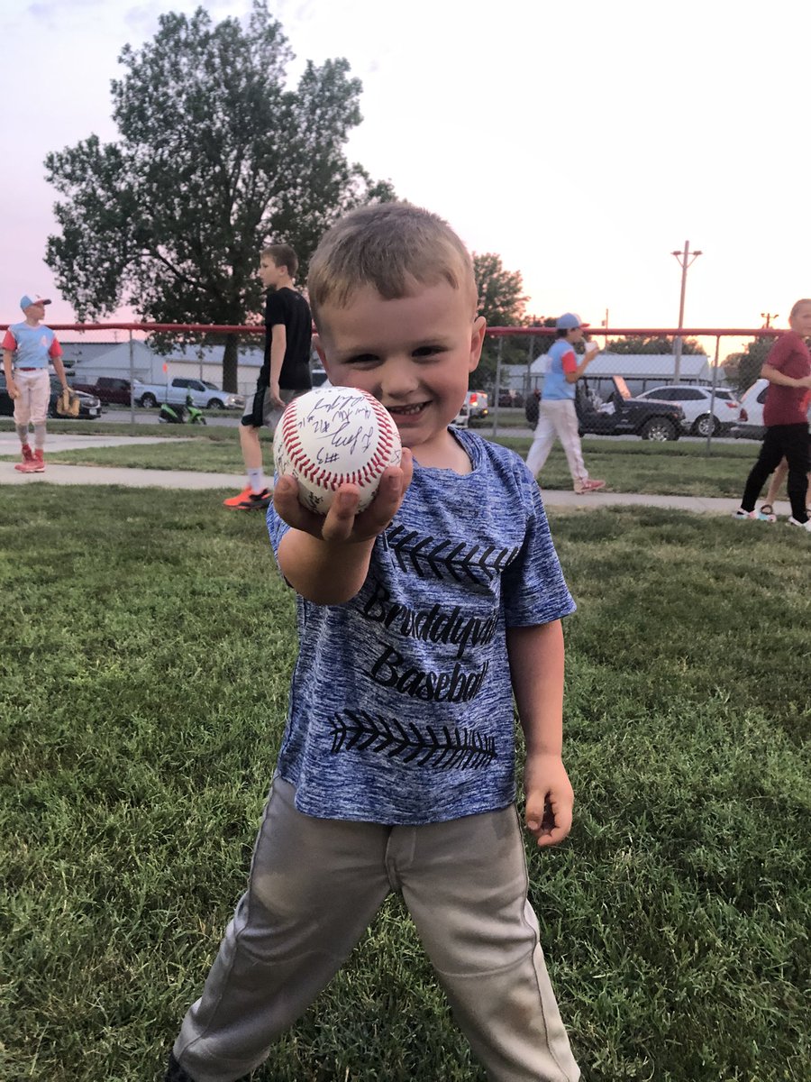 TheClarindaAs's tweet photo. Proud recipient of an autographed team ball https://t.co/8kChIbC09k