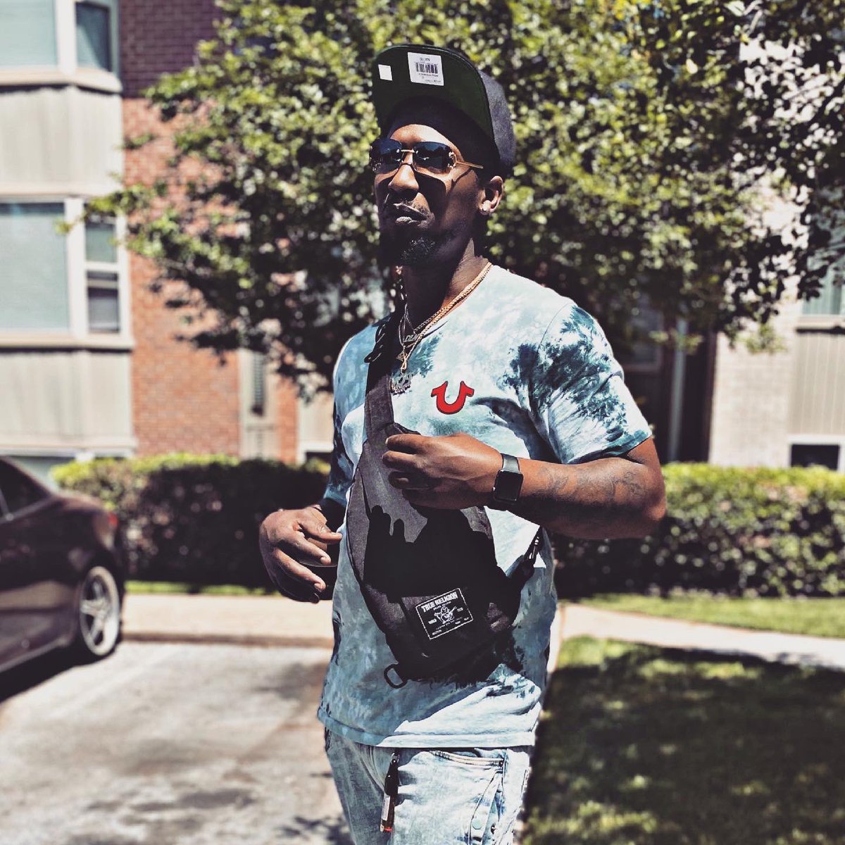 DayDay_5200blk's tweet photo. Dnt nobody wanna see you win dnt nobody wanna see u doing better then dem but it ain’t Nuffin but a crab 🦀 ina bucket..grinding yea it took me a min 💯kept my head up doe! #truetomyreligion #truerlgn #truereligion #sgtdayday #sgtdaydaymusic #pcmgang https://t.co/W06X0cU23c