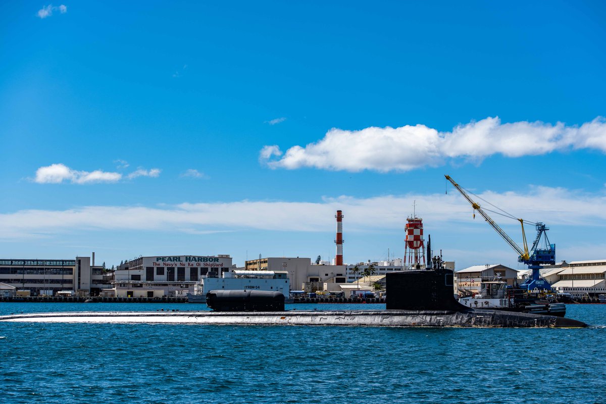 PacificSubs's tweet photo. The Virginia-class fast-attack submarine USS North Carolina (SSN 777) departed @JointBasePHH, June 16. U.S. military forces are present and active in the Pacific in support of a #freeandopenIndoPacific. #WarfightingandPeople https://t.co/23Wbcecm5k