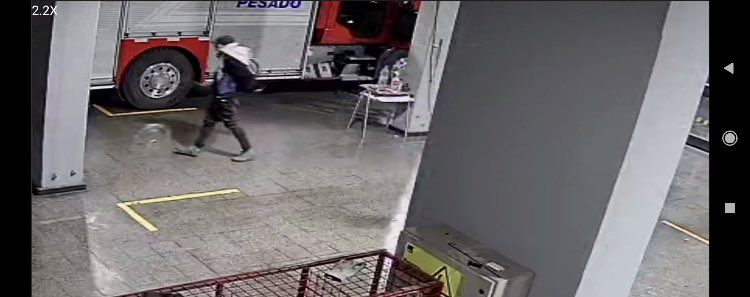 Zapadores4CBR's tweet photo. 🚨AHORA🚨
Lamentablemente mientras la Compañía se encontraba en una emergencia, dos delincuentes ingresaron a nuestro Cuartel de calle Freire y robaron artículos varios que aún estamos revisando. https://t.co/nYt1OvU6Mt