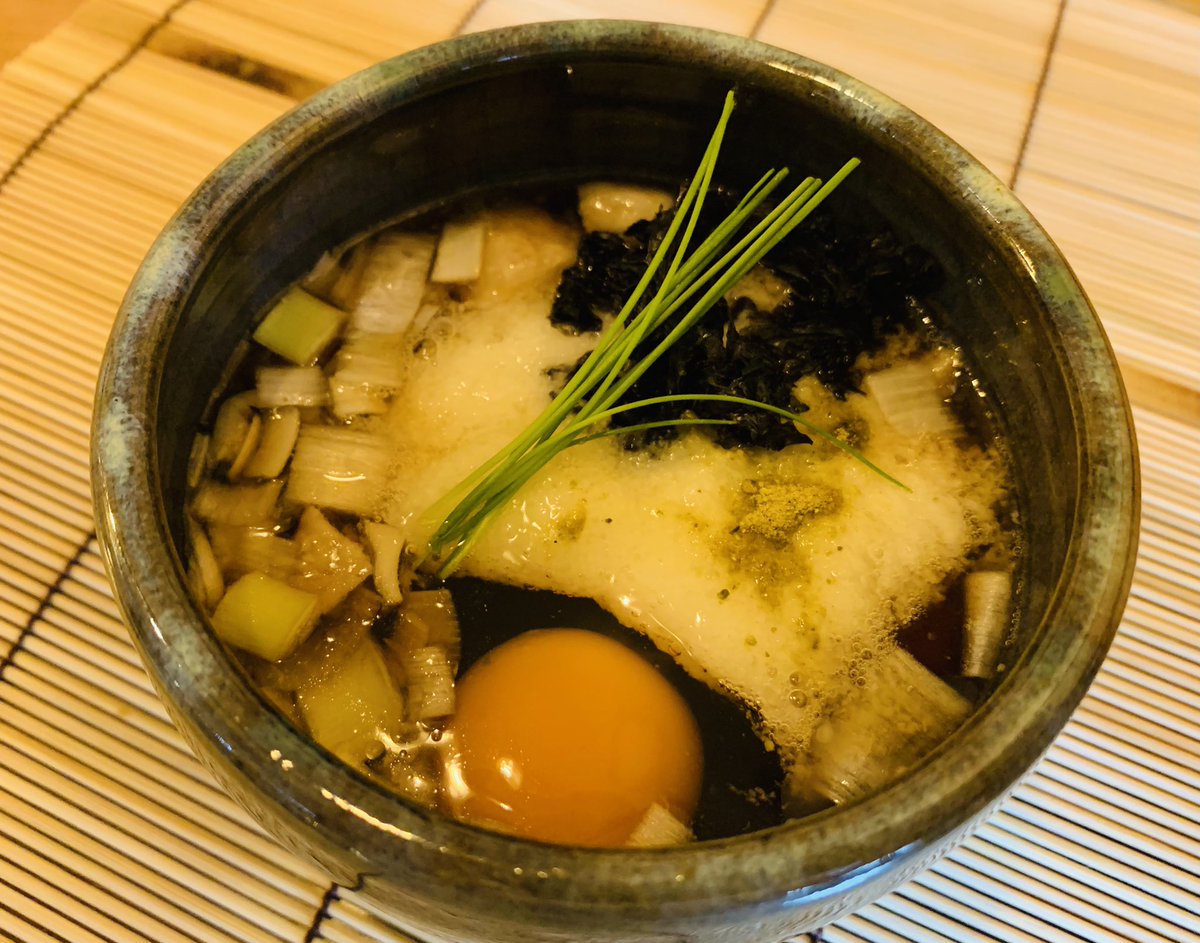 鴨麺あら井 A Twitter 毎度 ありがとうございます 夏季限定つけ汁として 松代産の山芋を使ったとろろ鴨汁を 本日から販売開始です 細麺での提供です 生卵も入りますので栄誉満点美肌効果 白米も復活させましたので 是非 ご一緒にどうぞ よろしくお願い