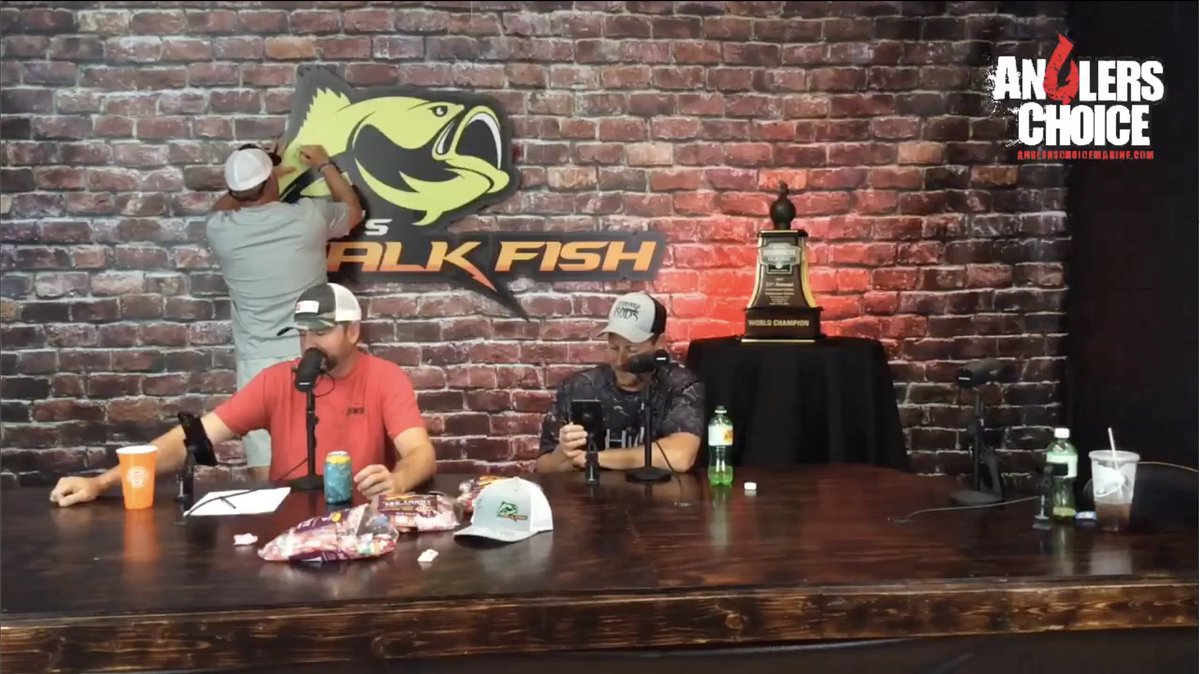 Hank__Cherry's tweet photo. Enjoyed my time with the #LetsTalkFish crew (@mattareyfishing, Thrifty and Jeff) tonight. You can watch the hour long show on their Facebook. I even got to sign their big fish logo. #letstalkfish #bassmasterclassic #dontblend #letsgo @bassmaster https://t.co/UJVxU7i2Bk
