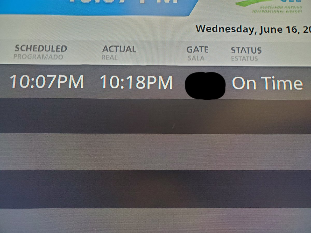 tmoore725's tweet photo. @FlyFrontier I don't think at 10:45 our plane is on time anymore when we're not boarded &amp; have received no update...🤔 https://t.co/rDPxW7My3y