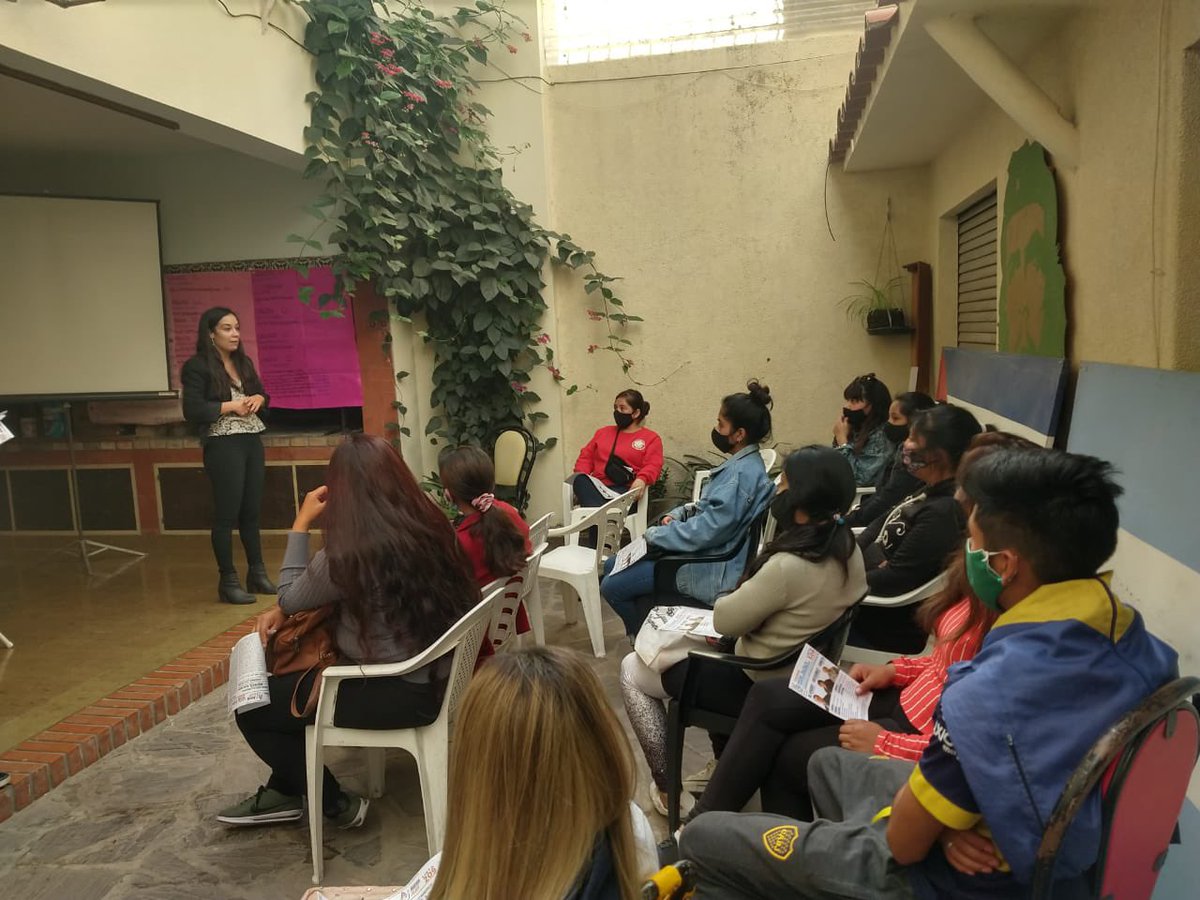 amededios's tweet photo. Seguimos capacitando para defender el 27 los votos de tod@s los jujeñ@s 💪🏽 #TodosPorJujuy #Lista509 https://t.co/Gd9rdLI7Fx