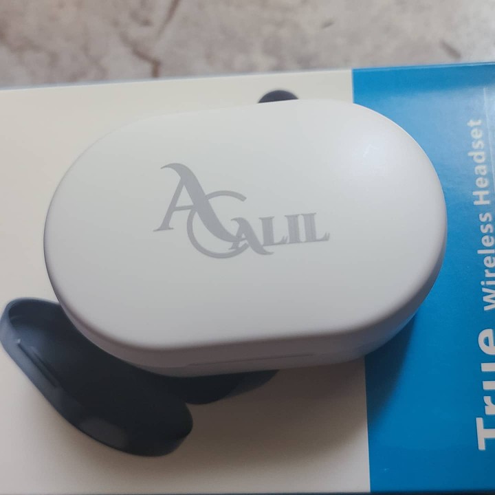 DjCalilMix's tweet photo. #aCalilHeadset bluetooth 🔥 https://t.co/9tSe4XCoi5