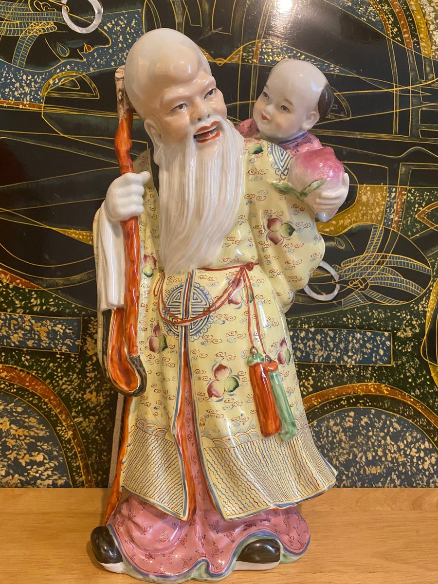 loveretrocrafts's tweet photo. Antique Chinese Wise Man Statues, Famille Rose Porcelain, Chinese Porcelain Figure of Shouxing holding a child, the Chinese God of Longevity #iconicfigures #iconicfigurine #iconicgods #fortunegod #fortune #longevitygod https://t.co/cyASZb4tRi https://t.co/qe7MKsPZSK