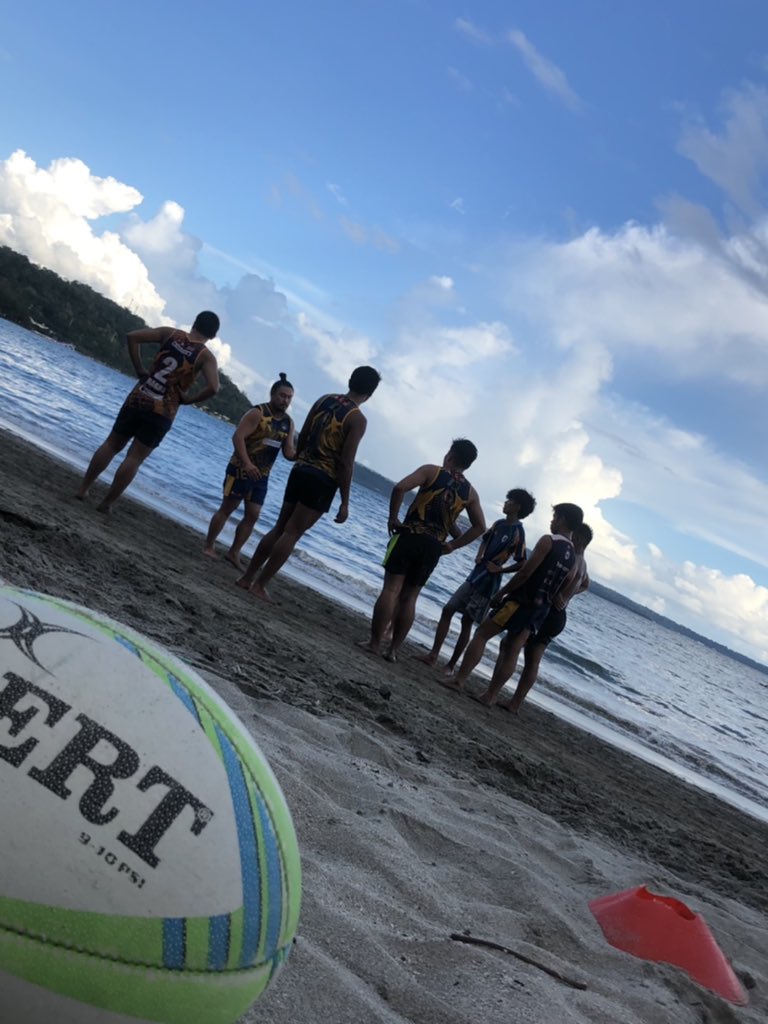 ClarkJetsRFC's tweet photo. The tide is high but we’re playing on!
#ClarkJets training earlier this week.
#staysafe #staystrong #COVID19 #communityquarantine #MGCQ #ClarkJet #PotBelliedPigsHK #CanterburyRFC #OneClub #Overgaard #MarineTravel #ProjexAsia #rugby #rugbydevelopment #JetsFamily #simplythebest https://t.co/BRXql6rAXQ