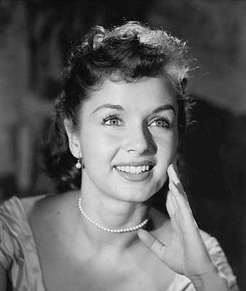 gracishai's tweet photo. An older man in the drive thru greeted me by saying that I looked like a young debbie reynolds today and i’m still hung up on it bc idk if i can see it or not?? I mean high compliment nonetheless but sir… https://t.co/3pEr5JjGjT