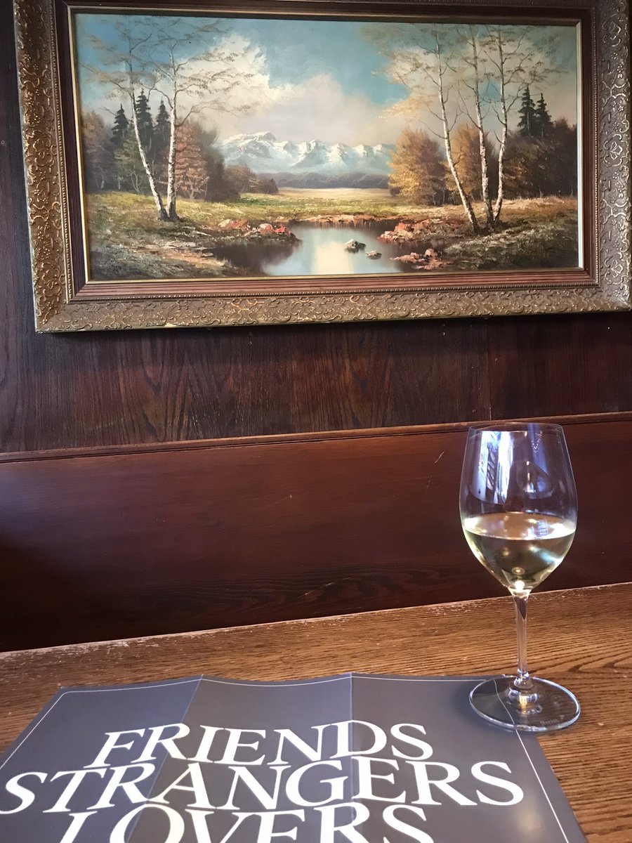 My favourite thing about this new <a href="/RedStarPub/">Red Star</a> menu is we’ve had strangers met here turn into friends and lovers. 😂😂😂

#yegdt #yegeats